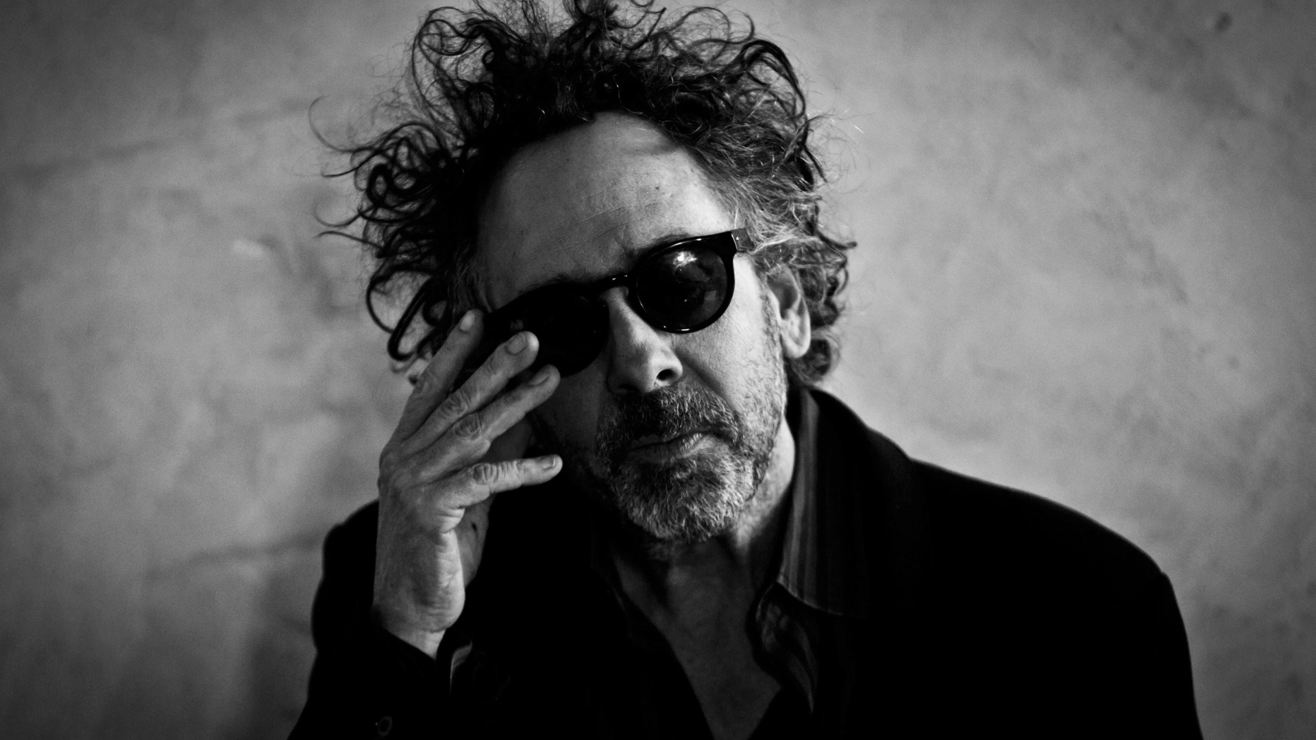 Tim Burton diz que nunca trabalhará para a Marvel