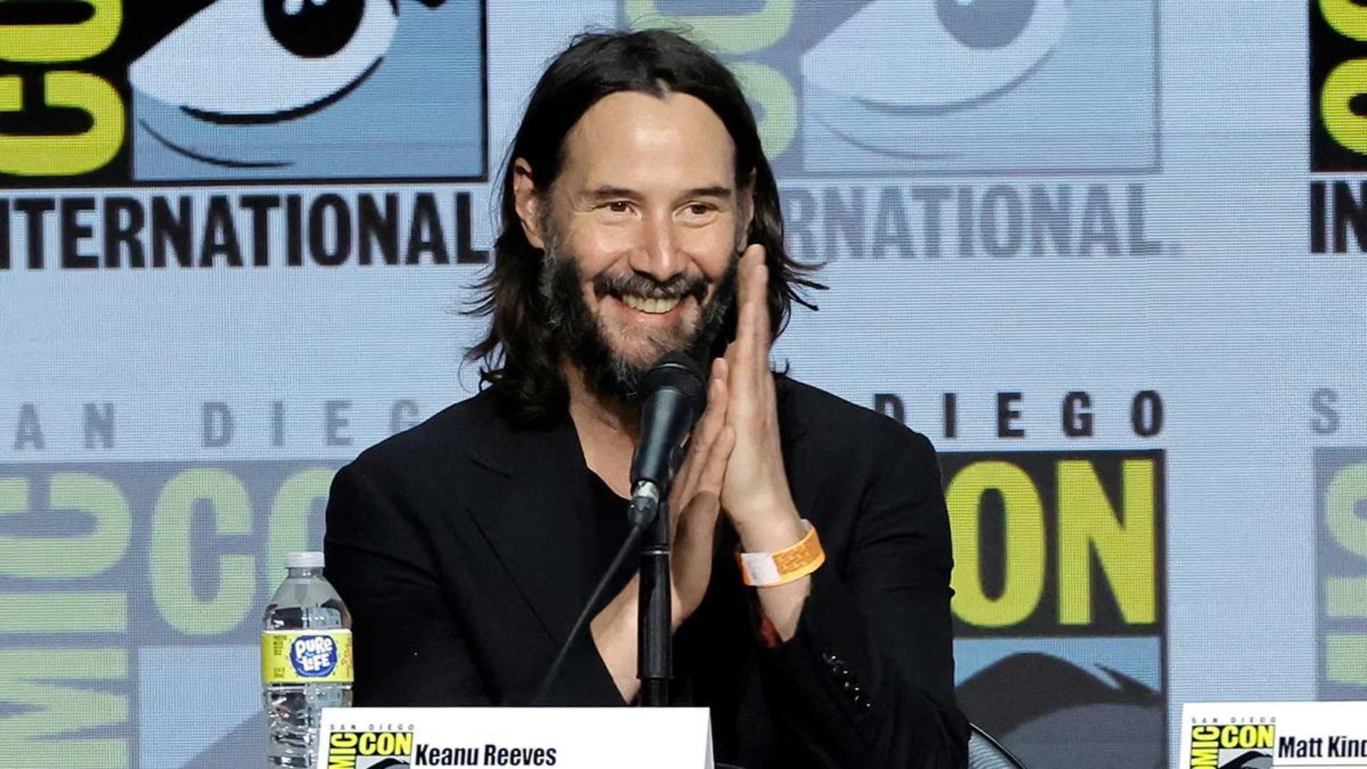 Keanu Reeves revela o desejo de viver Wolverine nos cinemas