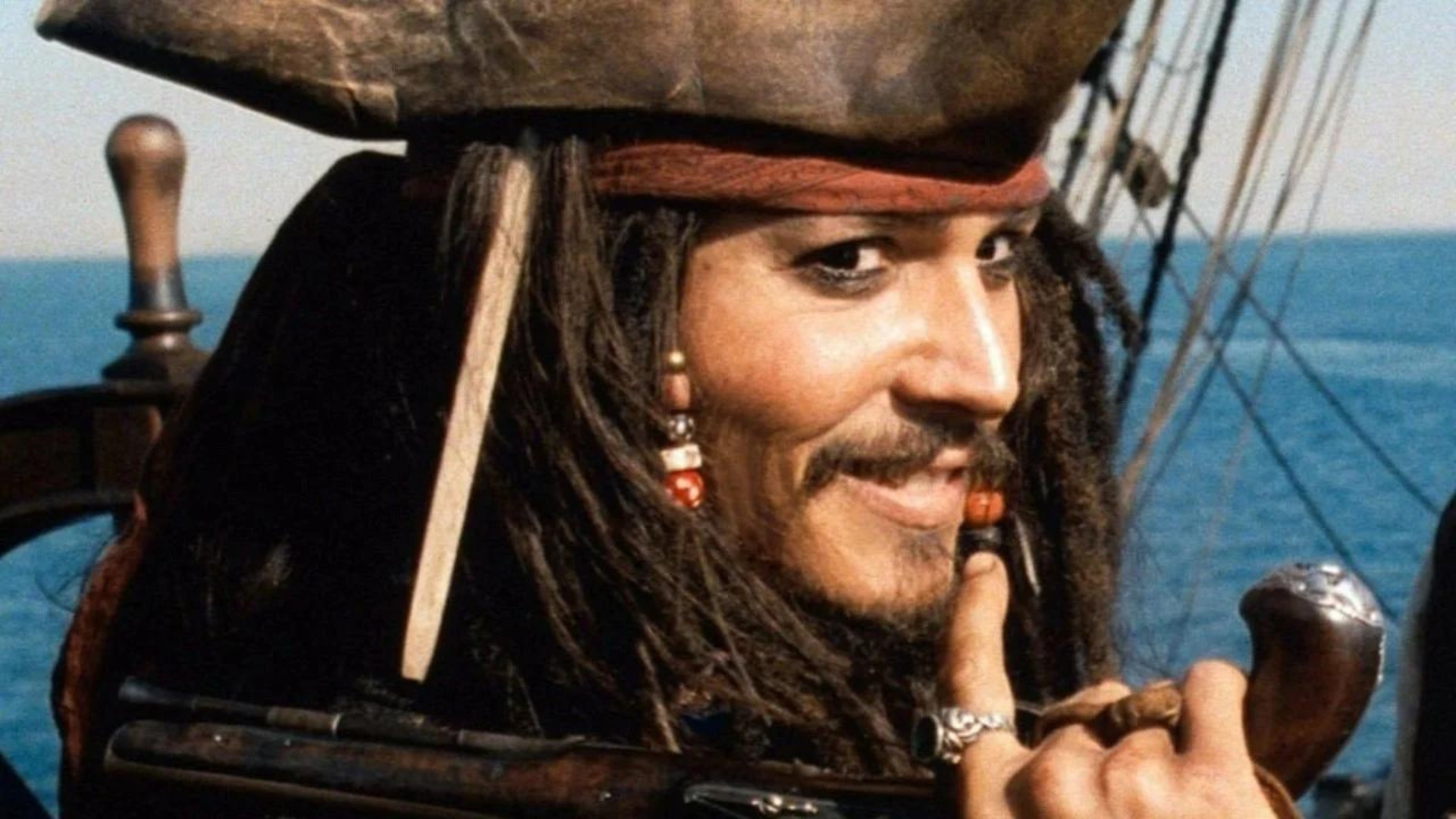Site diz que retorno para produções da Disney não está descartado por Johnny Depp