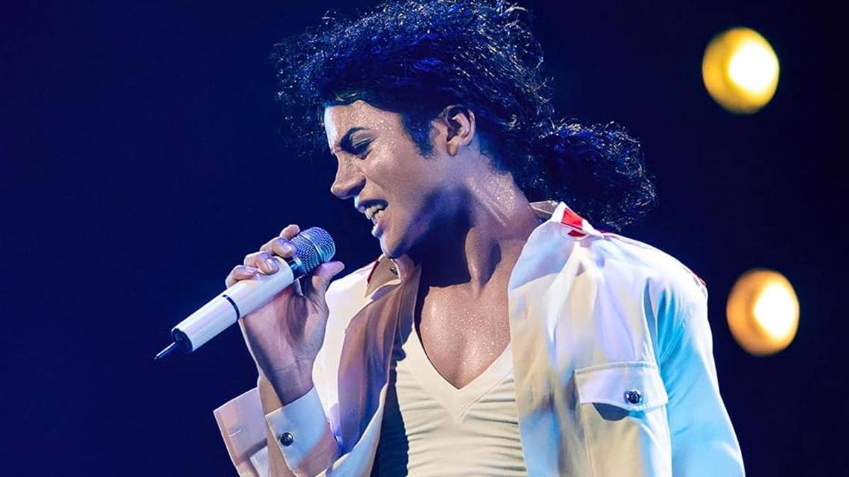 Cinebiografia de Michael Jackson pode ser adiada para 2026, aponta relatório